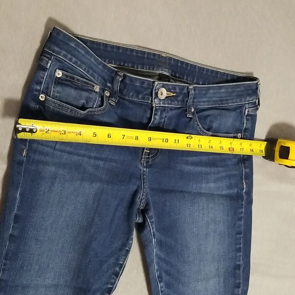 A.N.A Shorts Capris or Ankle Pants - Picture 9 of 16